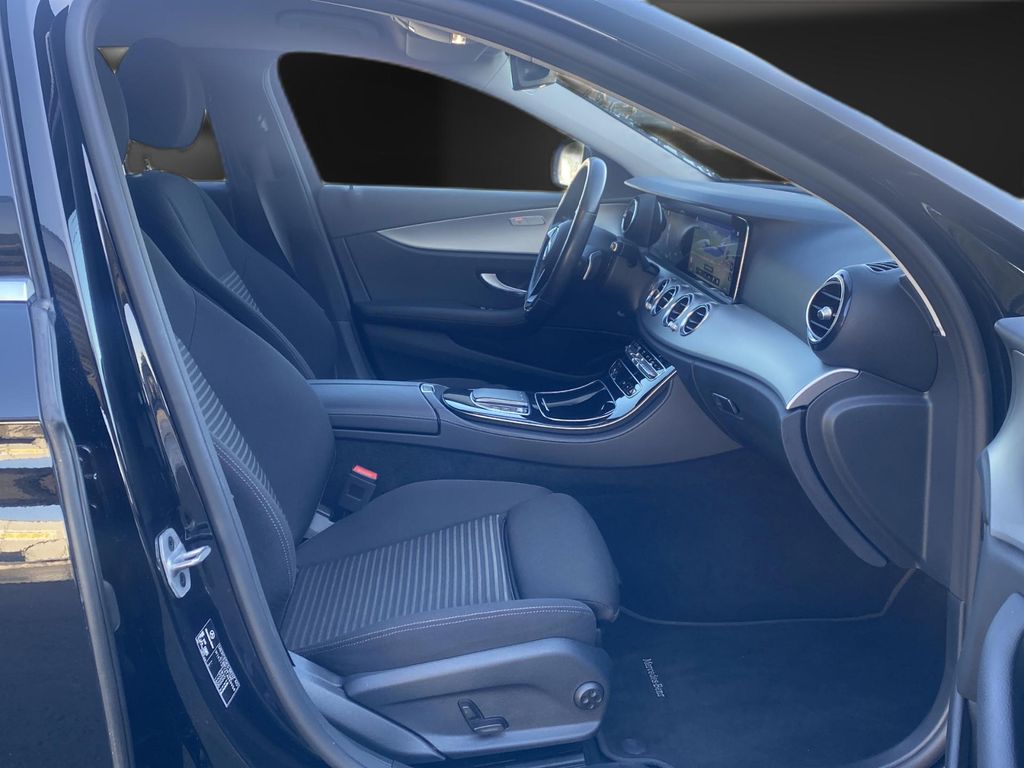 Mercedes-Benz E 300 2021