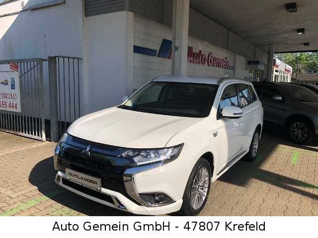 Mitsubishi Plug-in Hybrid Outlander 2021