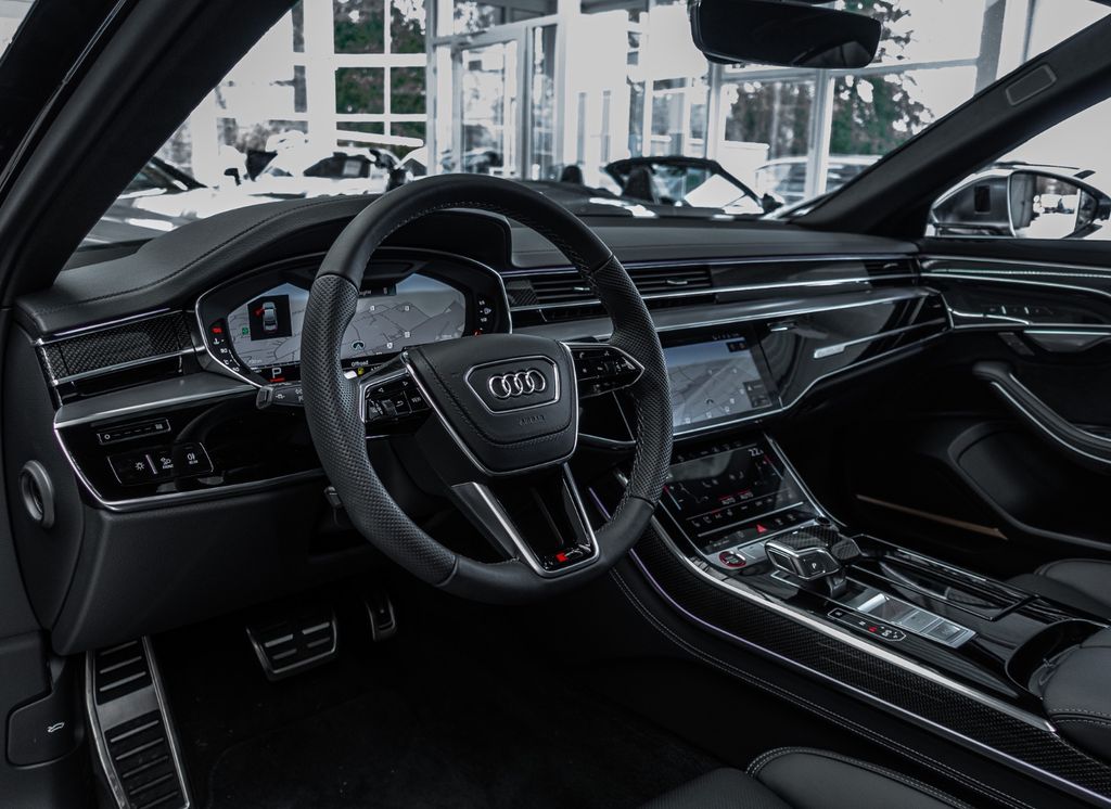 Audi S8 2024