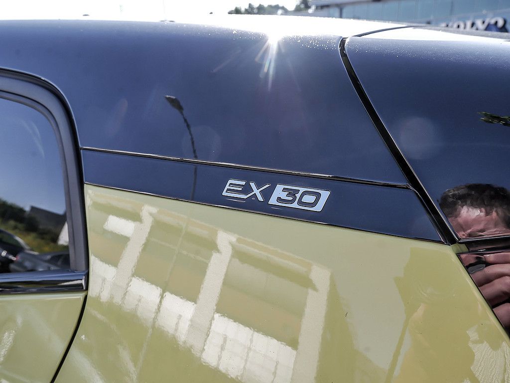 Volvo EX30 2025