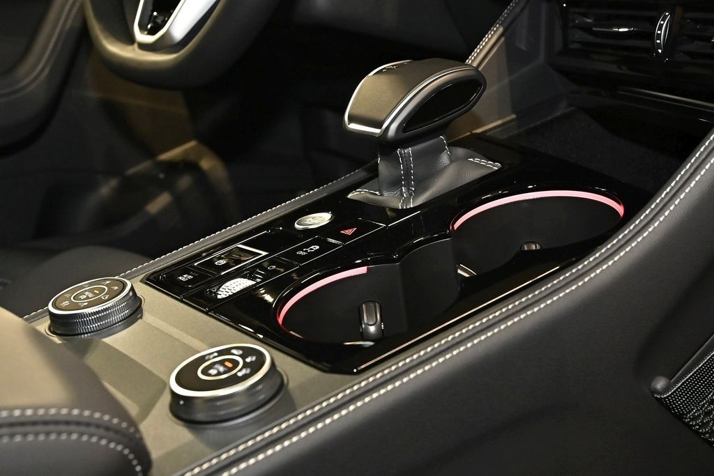 Volkswagen Touareg 2025