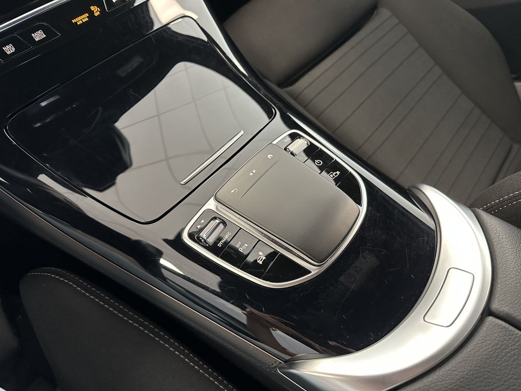 Mercedes-Benz EQC 2021