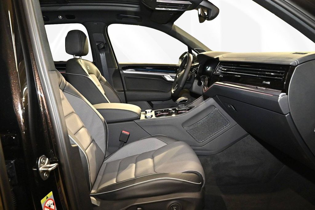 Volkswagen Touareg 2025