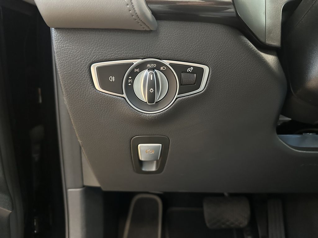 Mercedes-Benz EQC 2021