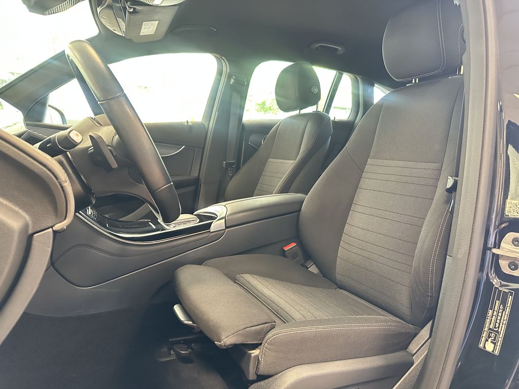 Mercedes-Benz EQC 2021