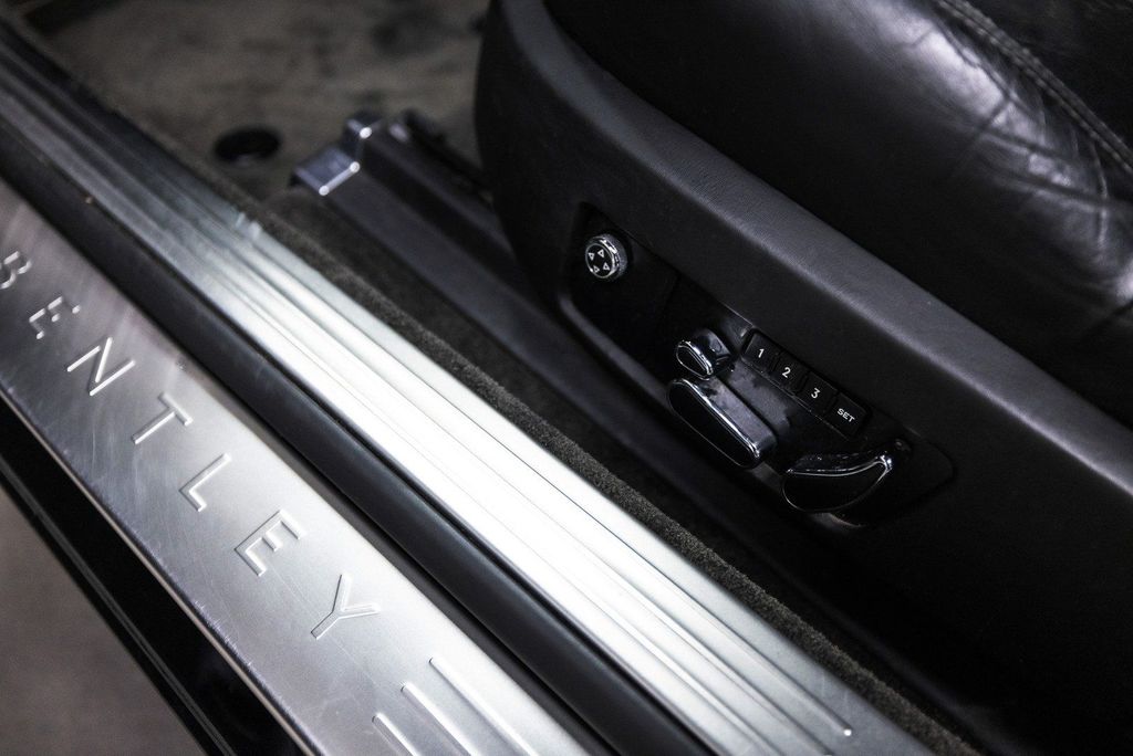 Bentley Continental GTC 2008