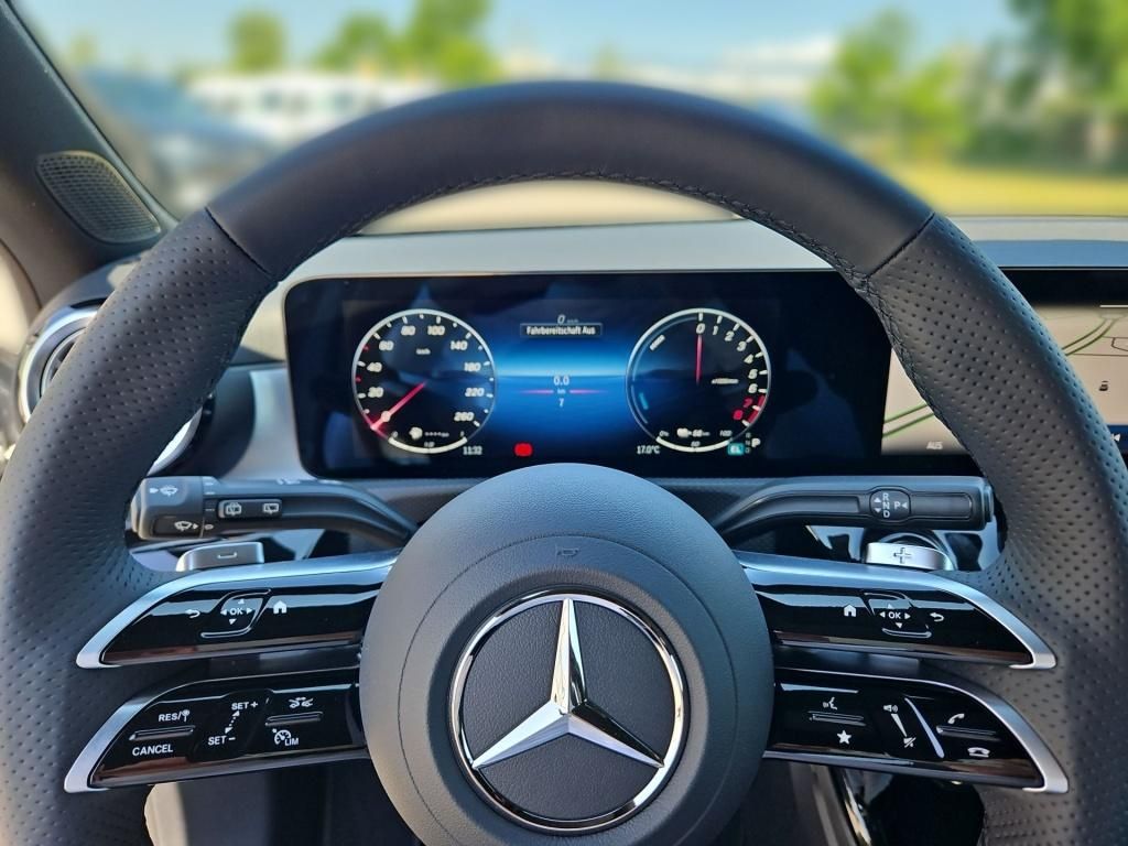Mercedes-Benz A 250 2025
