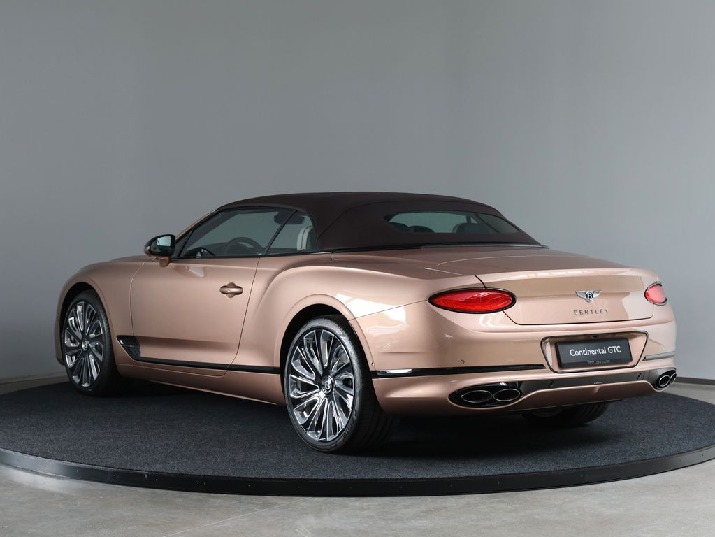 Bentley Continental GTC 2024
