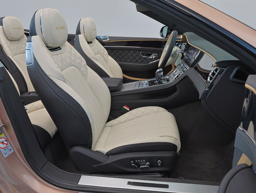 Bentley Continental GTC 2024