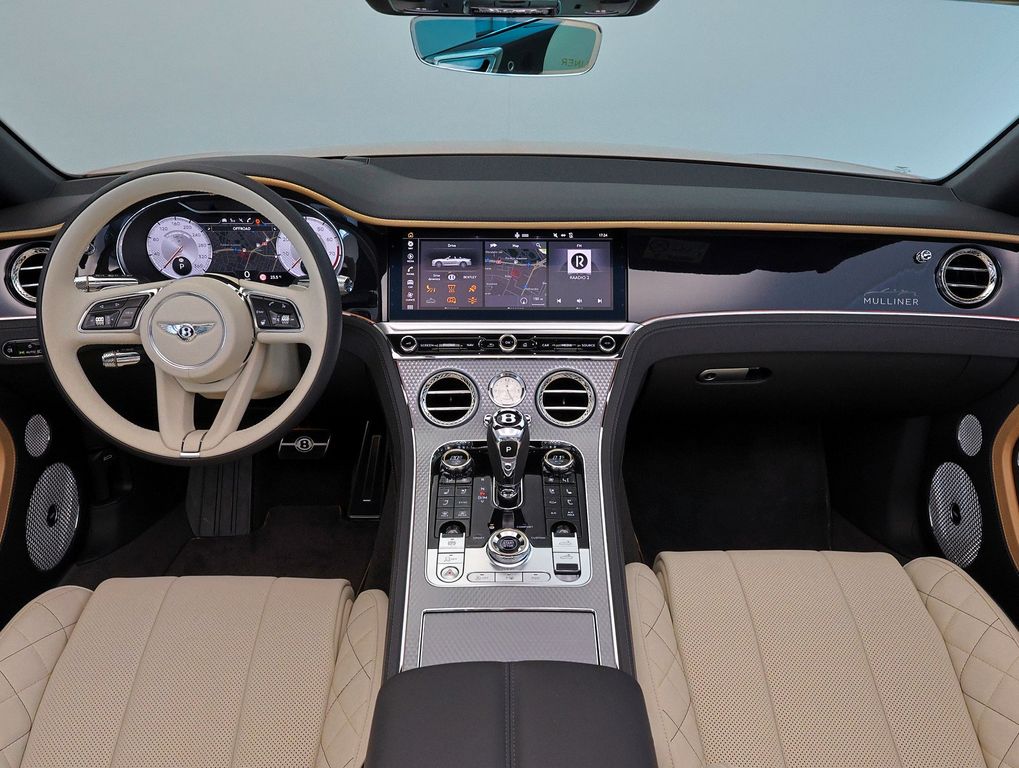 Bentley Continental GTC 2024