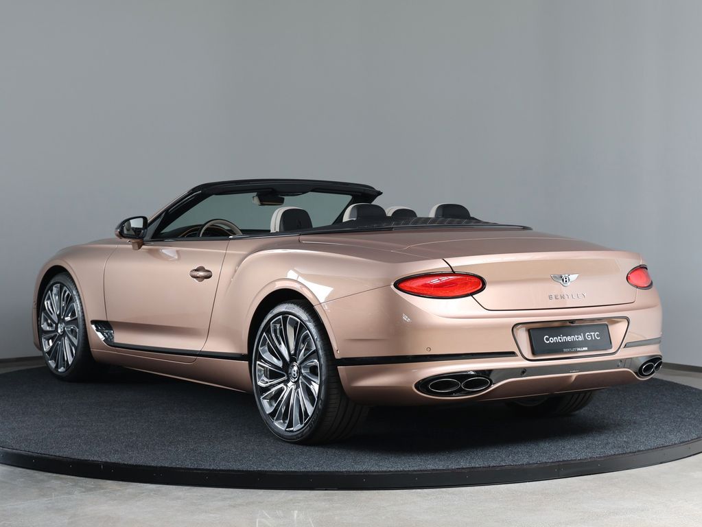Bentley Continental GTC 2024