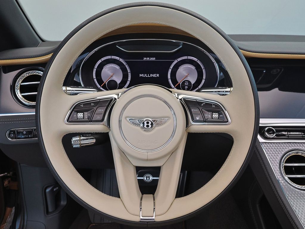 Bentley Continental GTC 2024