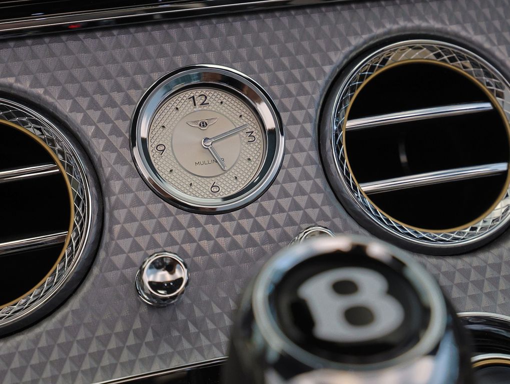 Bentley Continental GTC 2024