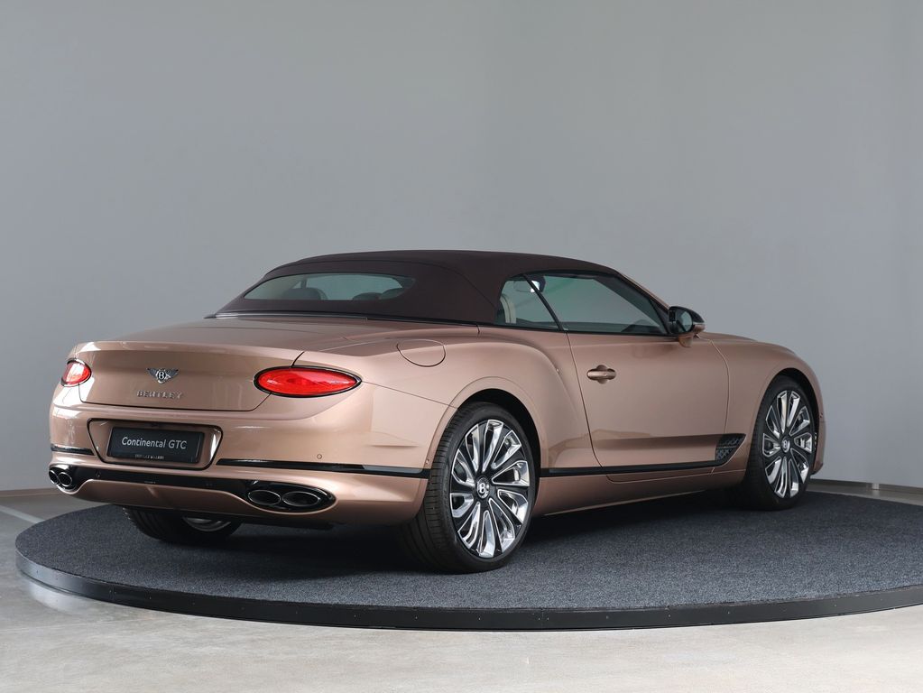 Bentley Continental GTC 2024