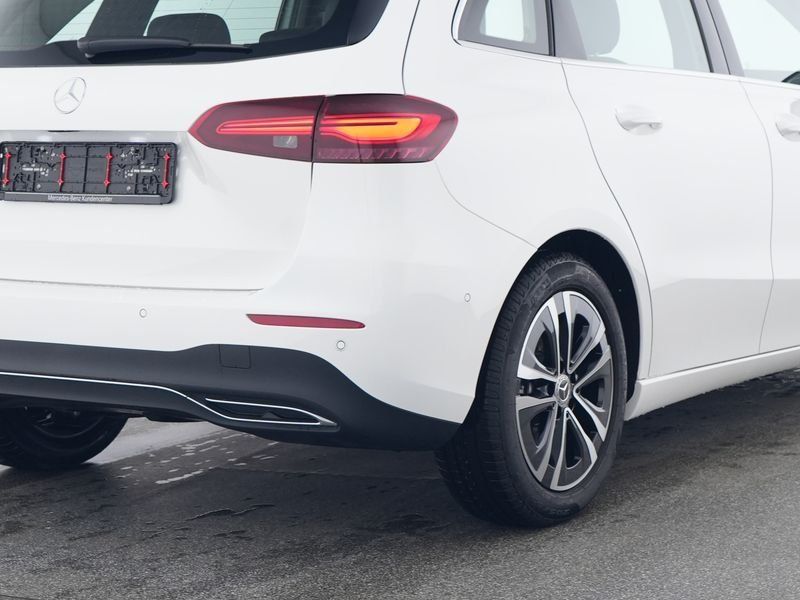 Mercedes-Benz B 180 2024