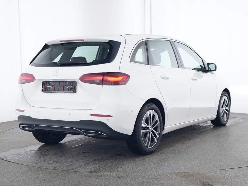 Mercedes-Benz B 180 2024