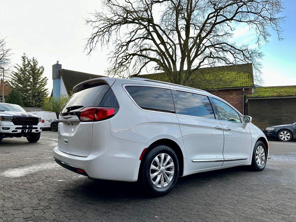 Chrysler Pacifica 2019