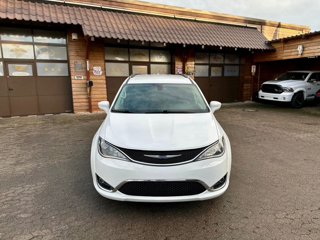 Chrysler Pacifica 2019