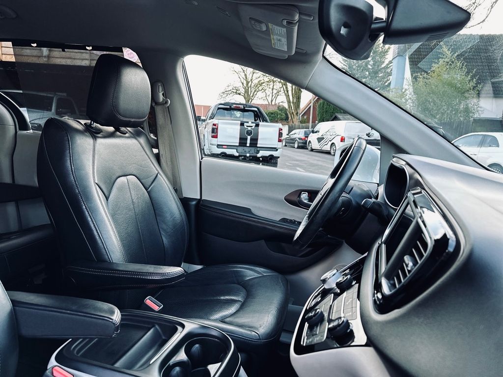 Chrysler Pacifica 2019