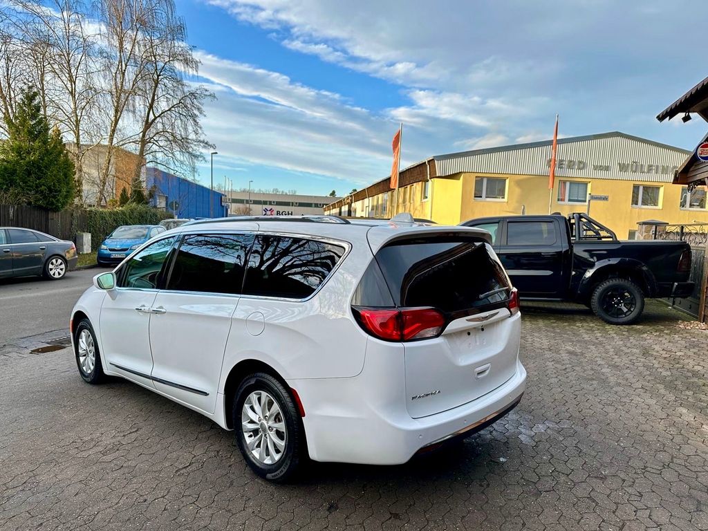 Chrysler Pacifica 2019