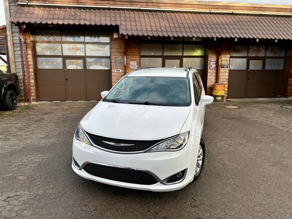 Chrysler Pacifica 2019