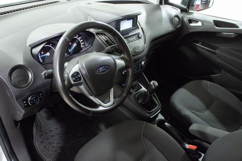 Ford Transit Courier 2019