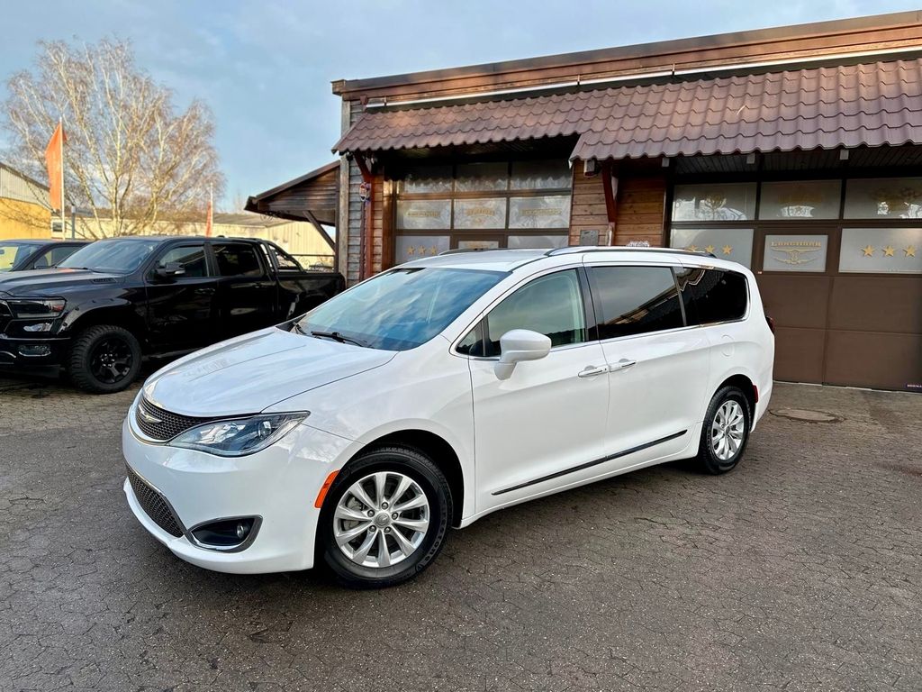 Chrysler Pacifica 2019