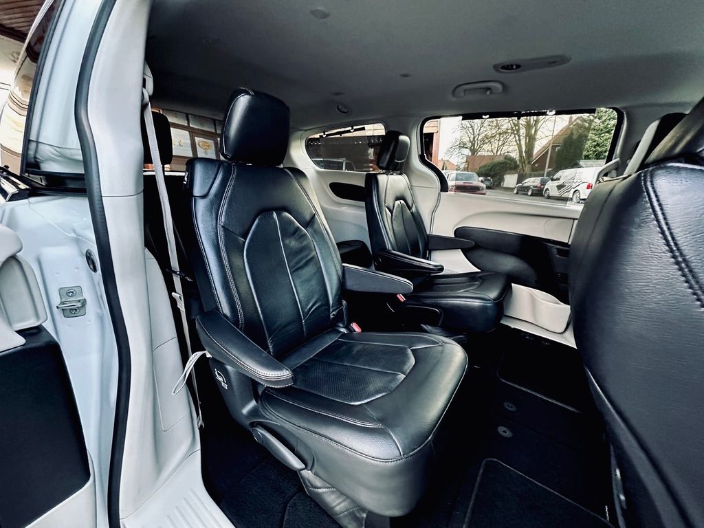 Chrysler Pacifica 2019