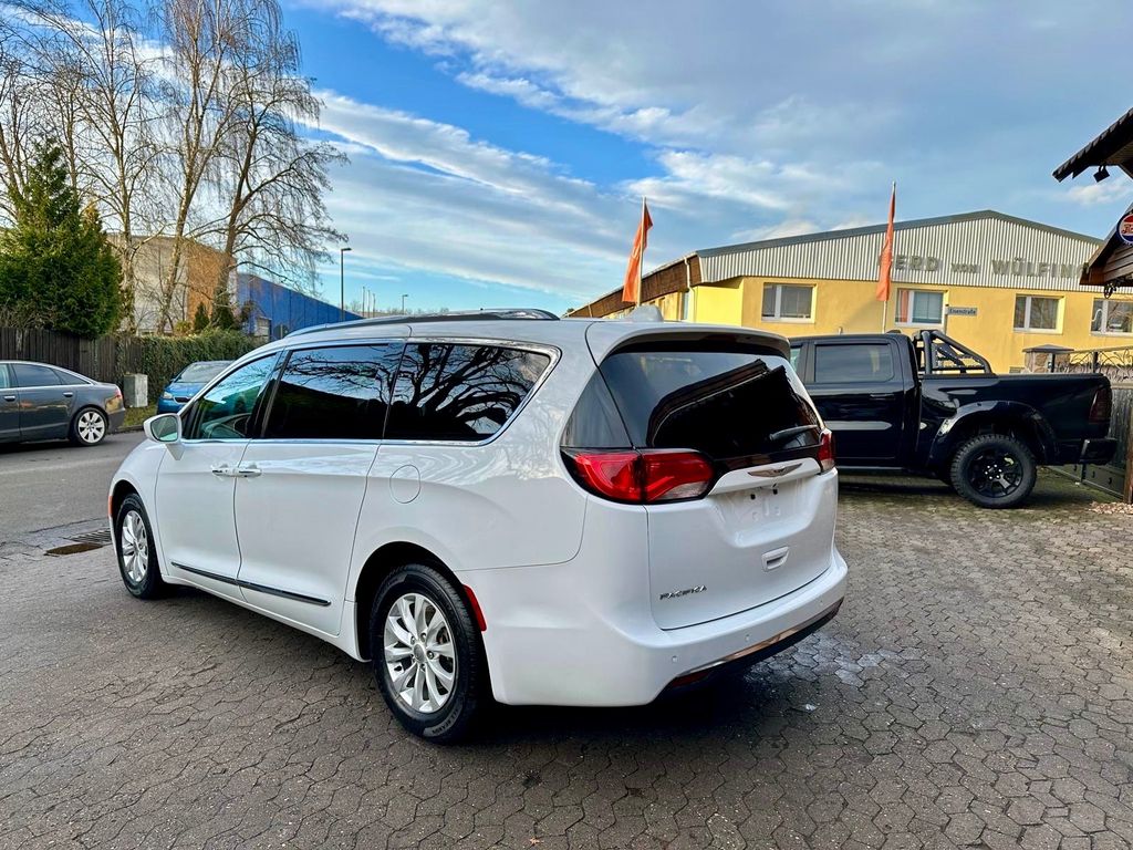 Chrysler Pacifica 2019