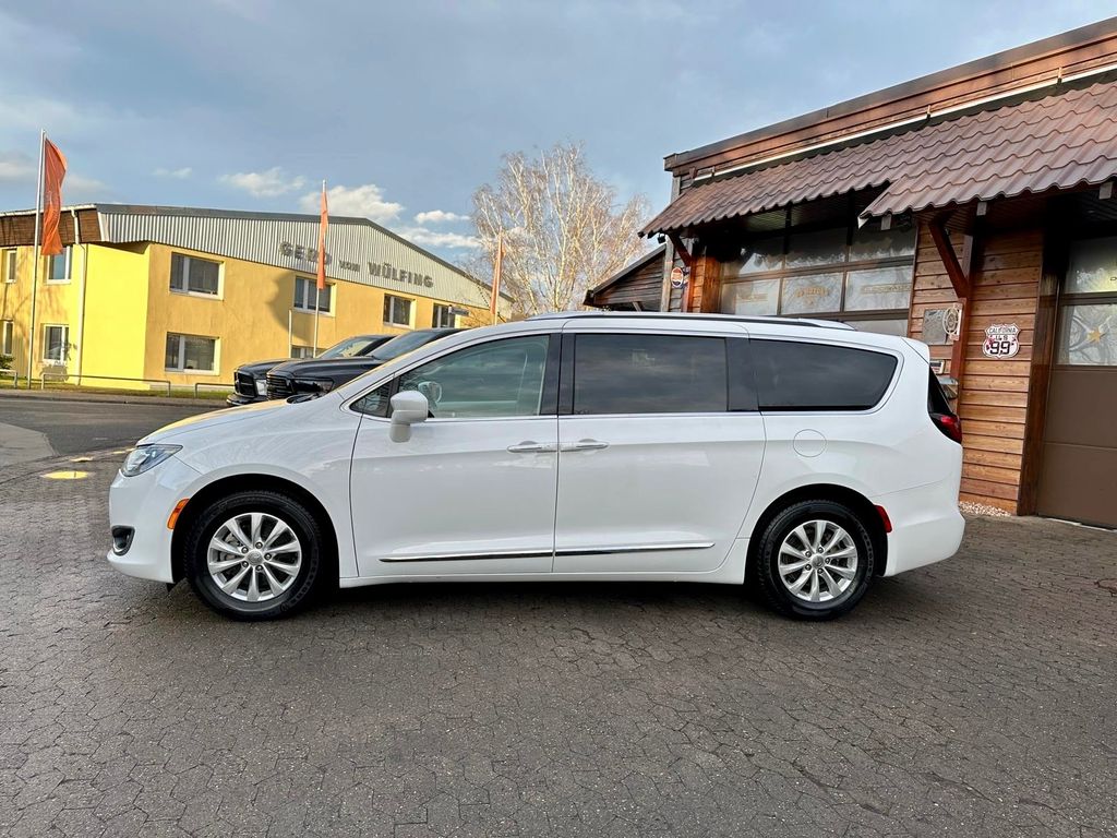 Chrysler Pacifica 2019