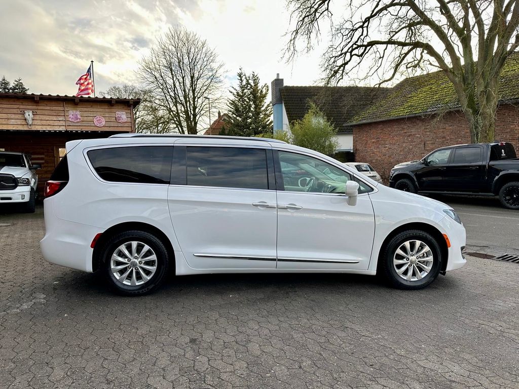 Chrysler Pacifica 2019
