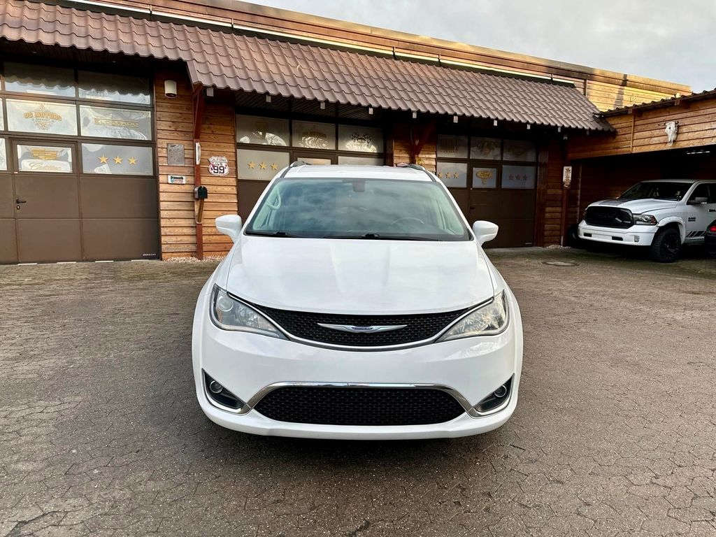 Chrysler Pacifica 2019