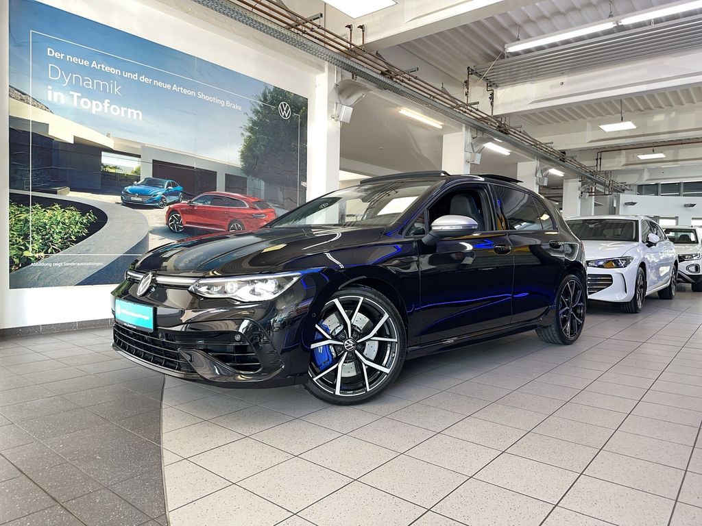 Volkswagen Golf 2024