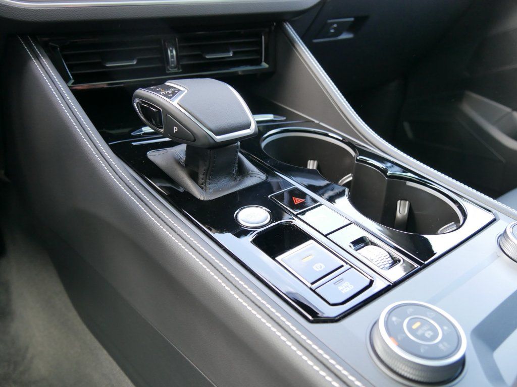 Volkswagen Touareg 2025