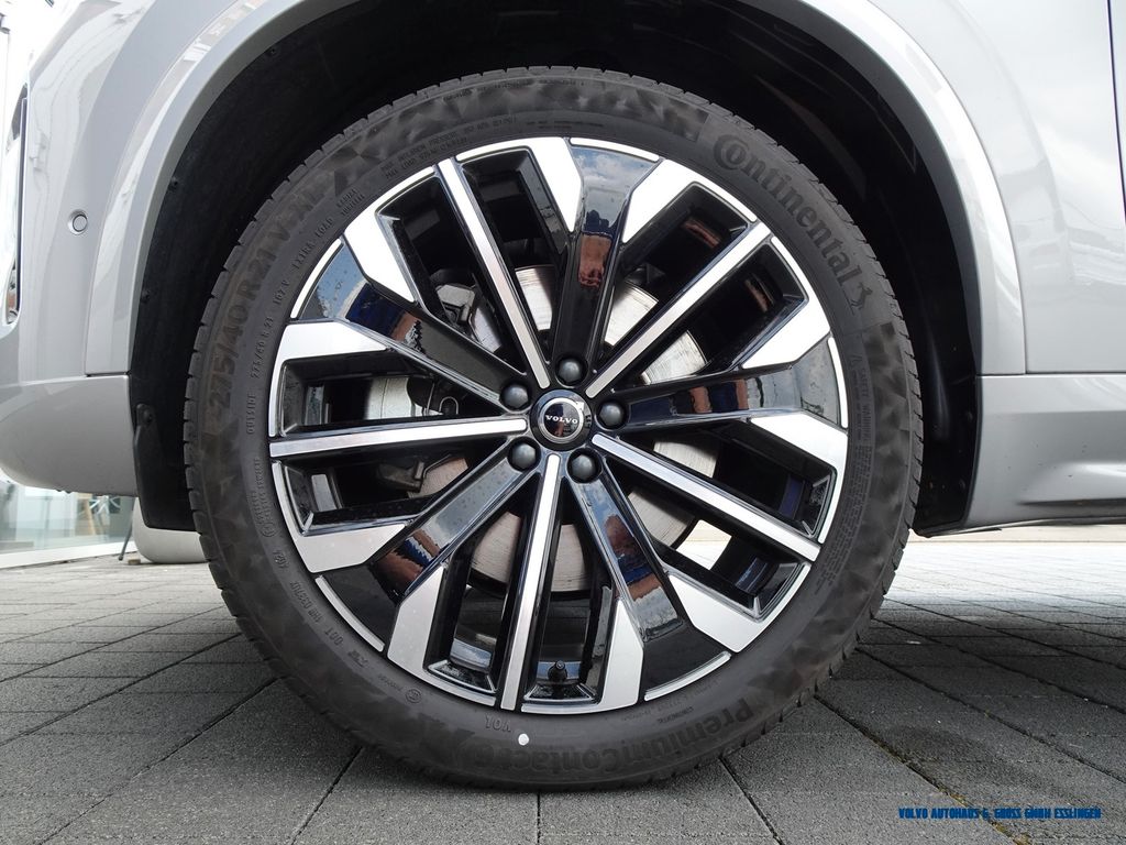 Volvo XC90 2025