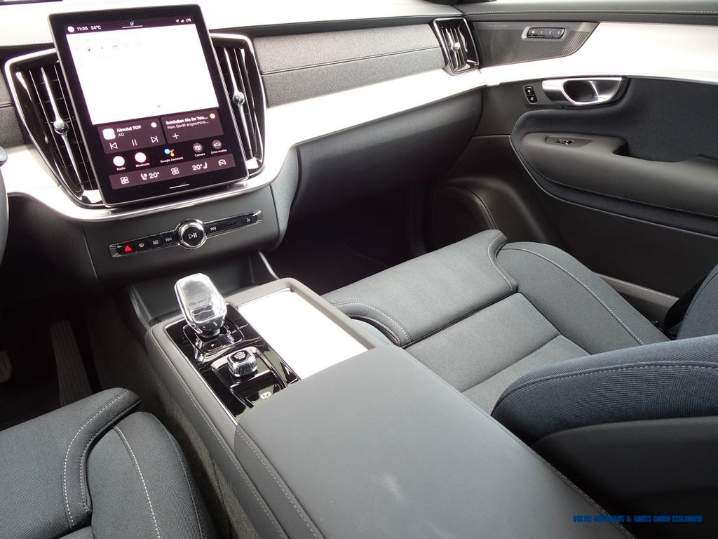 Volvo XC90 2025