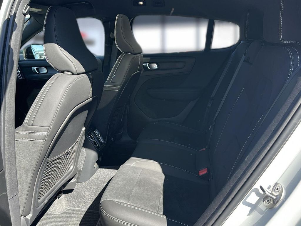 Volvo C40 2024