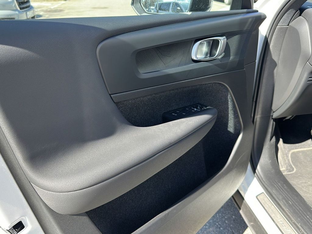 Volvo C40 2024