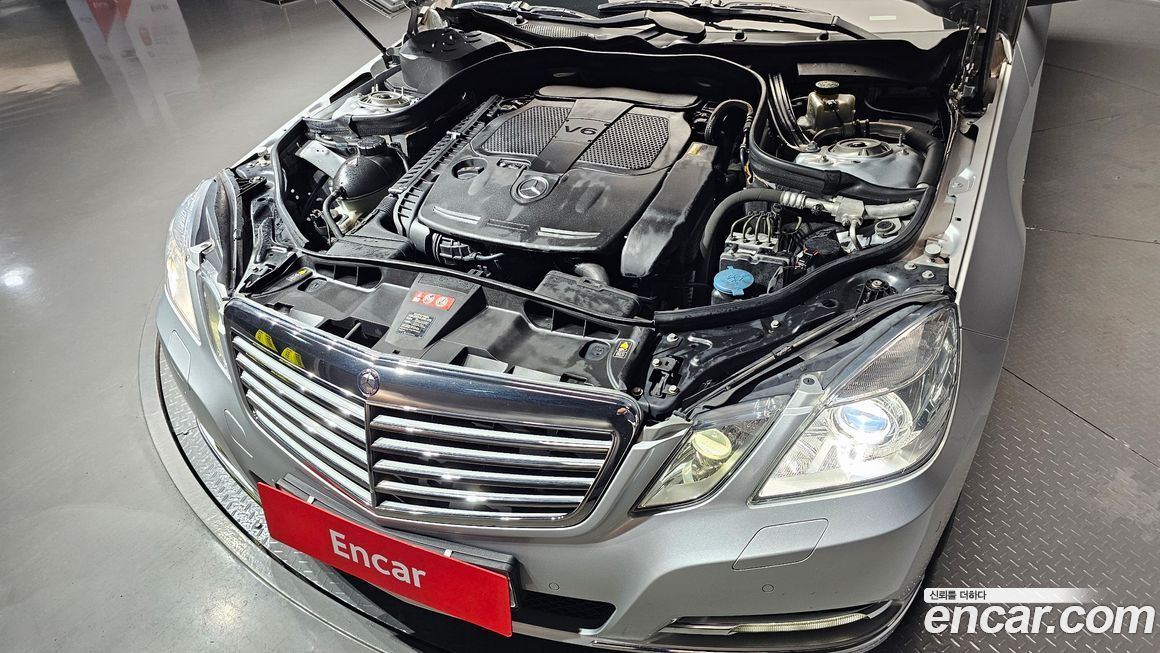 Mercedes-Benz E-Class 2012