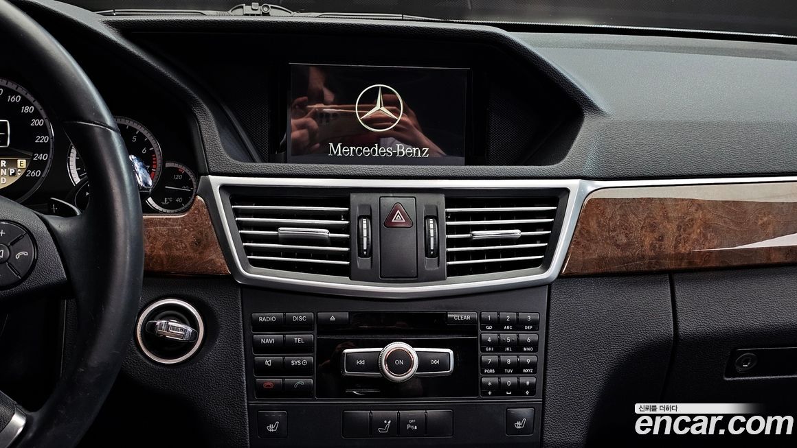 Mercedes-Benz E-Class 2012