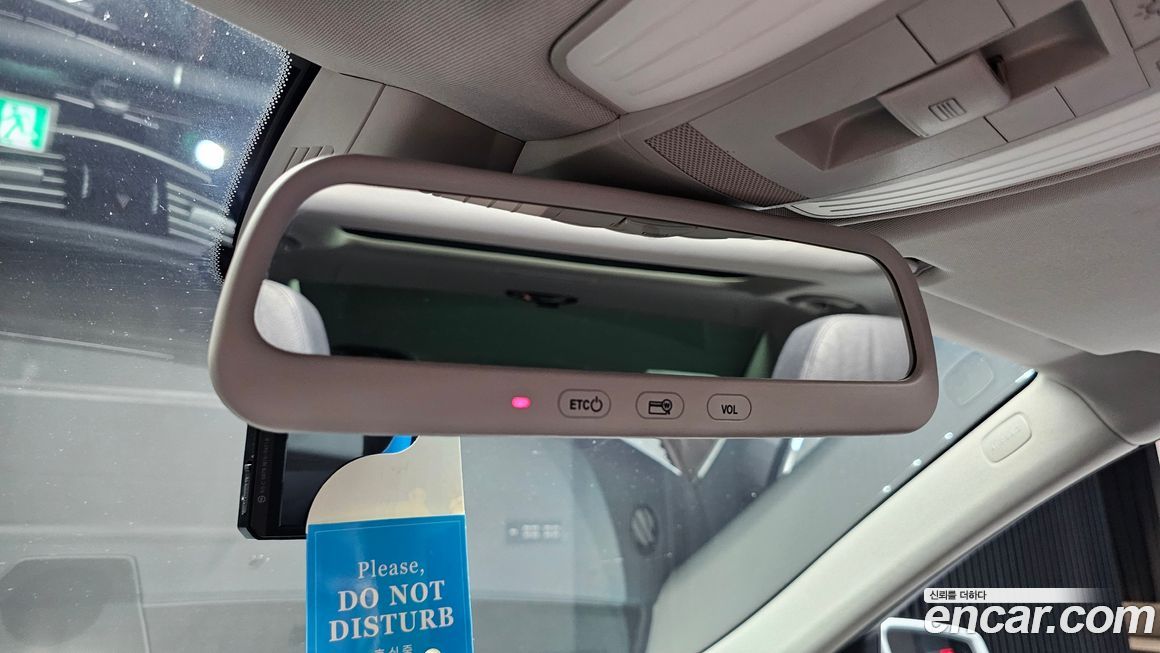 Mercedes-Benz E-Class 2012