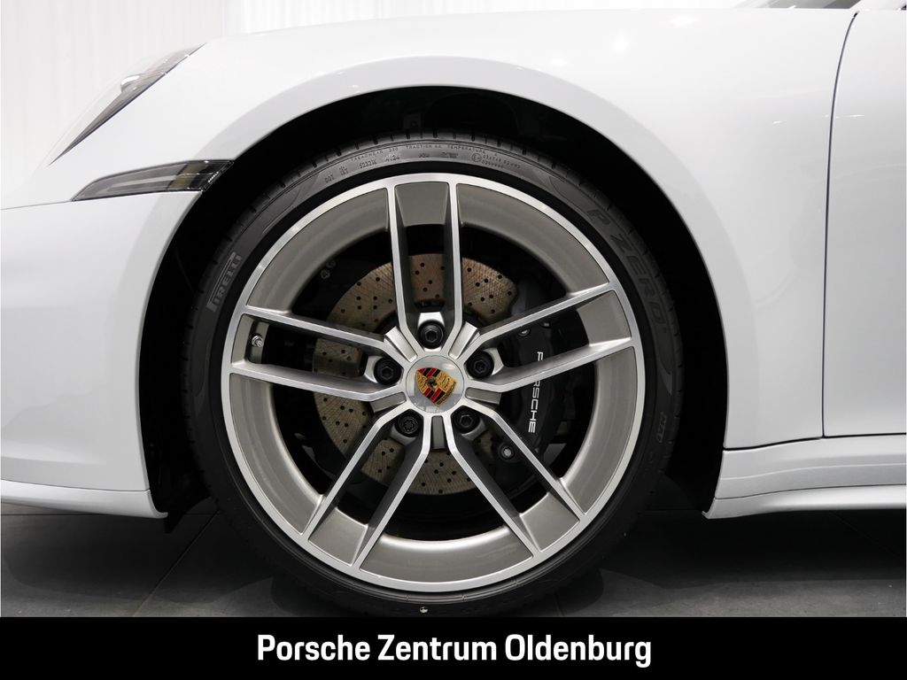 Porsche 992 2025