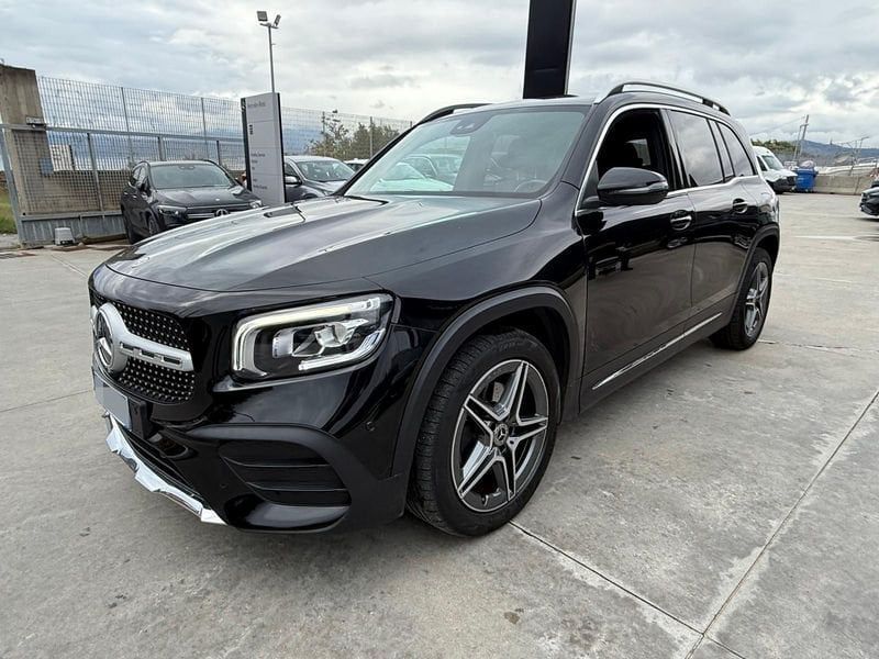 Mercedes-Benz GLB 200 2021