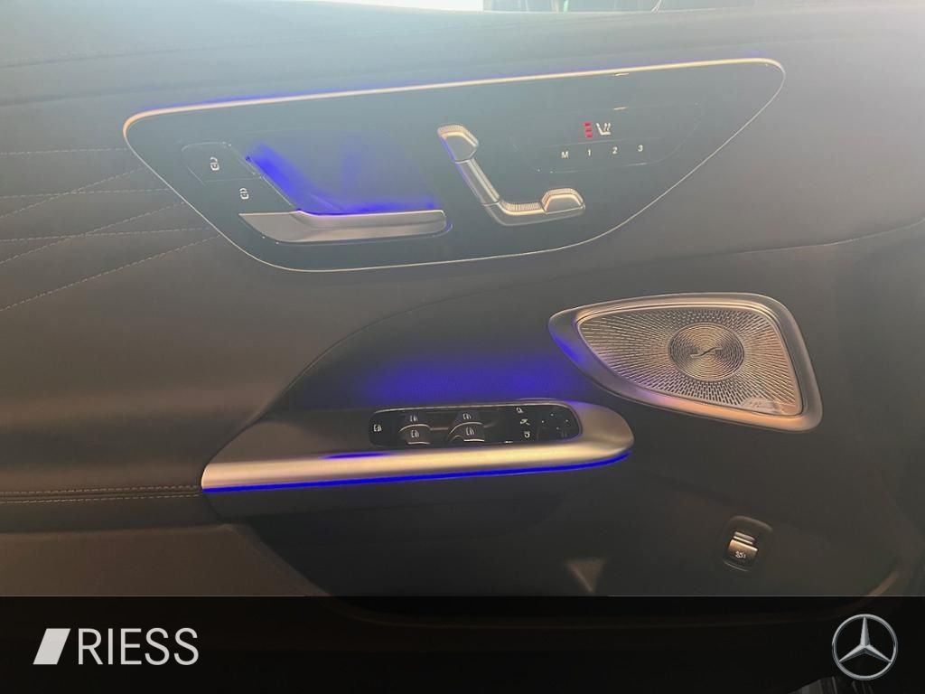 Mercedes-Benz C 300 2025