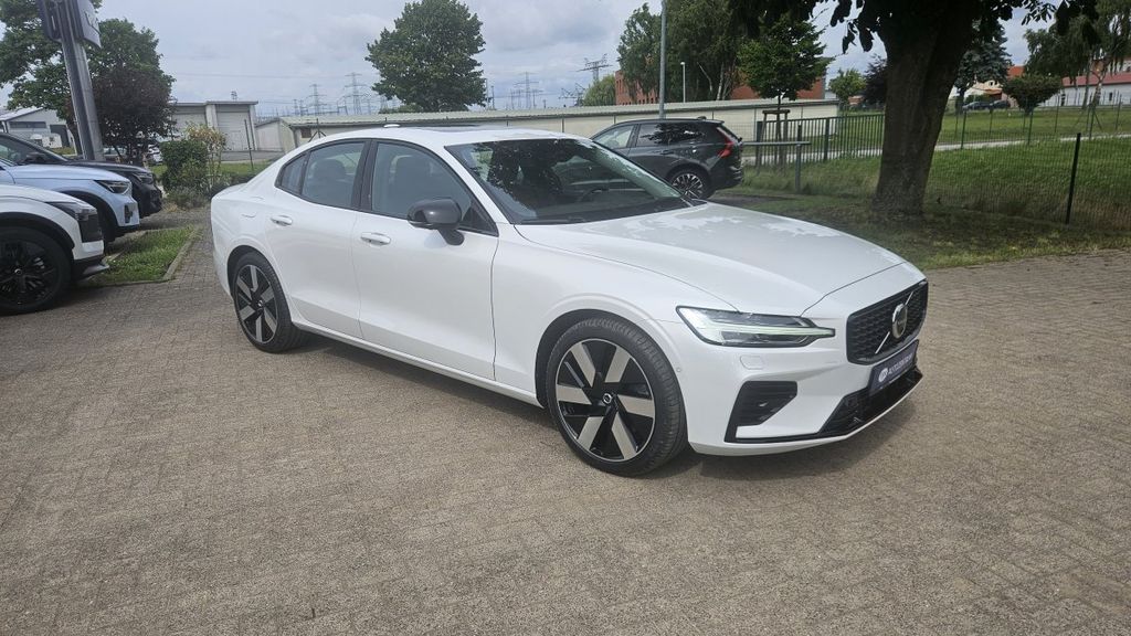 Volvo S60 2024