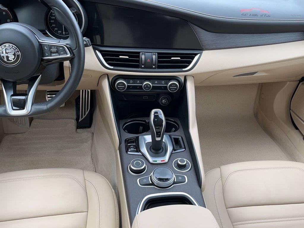 Alfa Romeo Giulia 2022