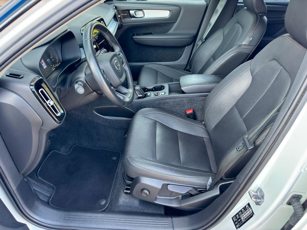 Volvo XC40 2021