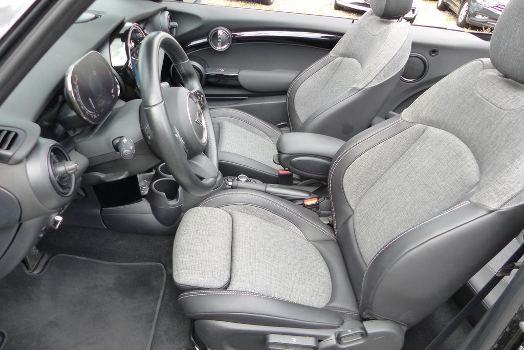 MINI Cooper Cabrio 2022