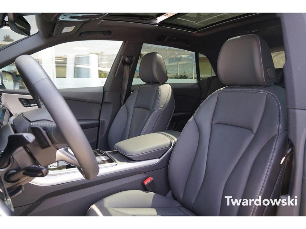 Audi Q8 2025