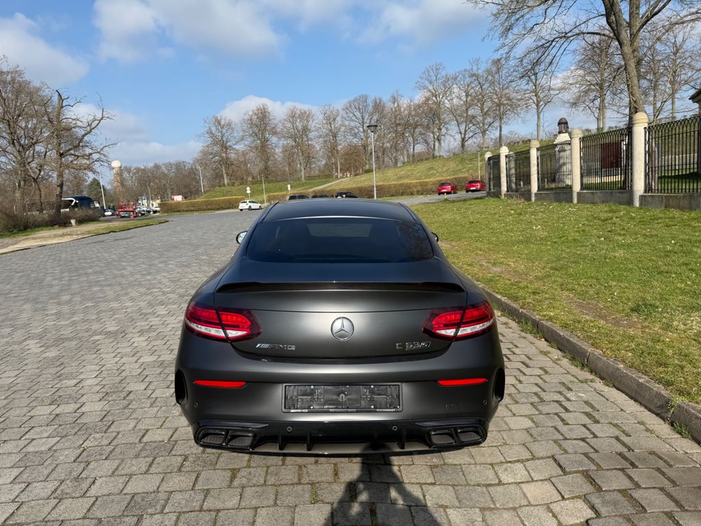 Mercedes-Benz C 63 AMG
